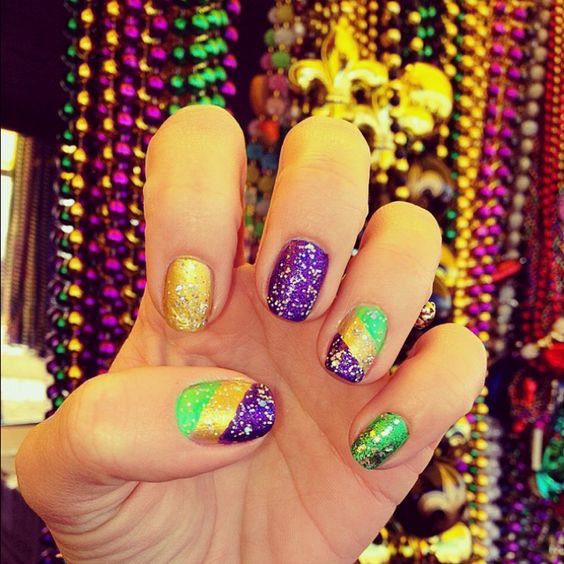 43 Fantastic Mardi Gras Nail Art Designs