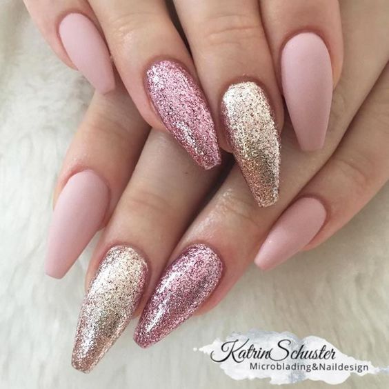 30 Stunning Pink Nails With Glitter Accent