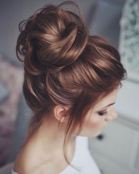 30 Trendy Messy Updos for Long Hair