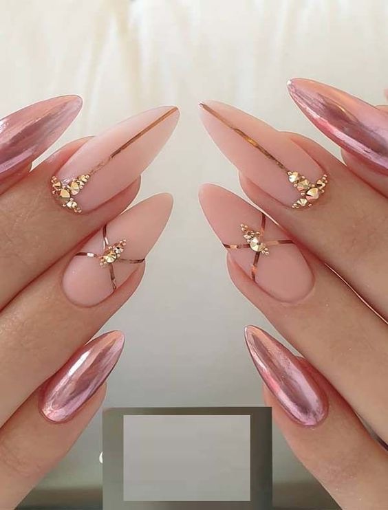 45 Trendy Metallic Nail Art Designs