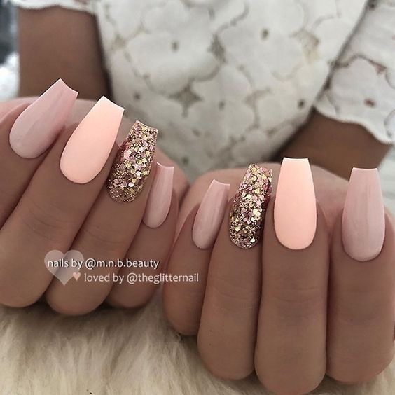 35 Elegant Mauve Color Nail Designs