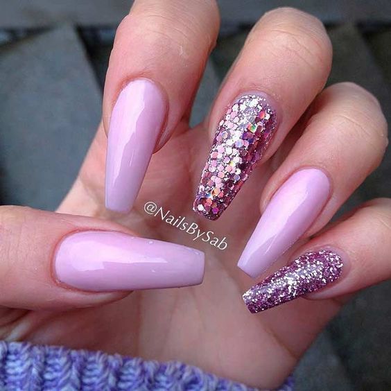 30 Stunning Pink Nails With Glitter Accent