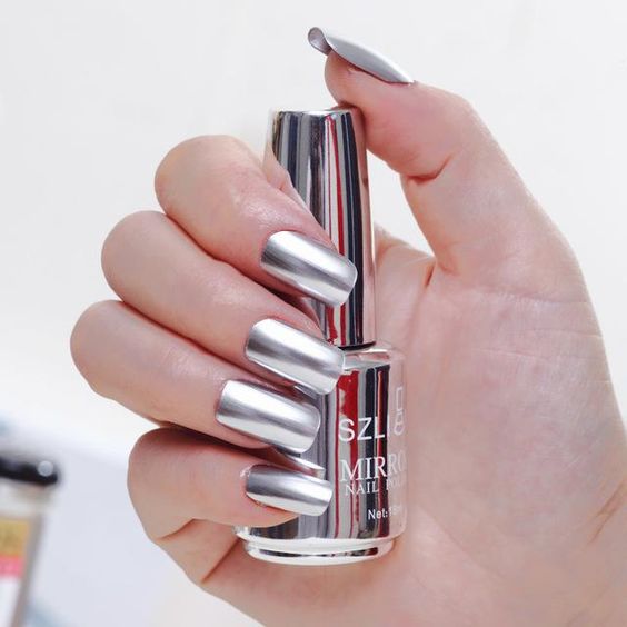 45 Trendy Metallic Nail Art Designs