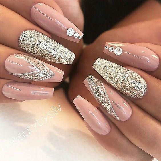 30 Stunning Pink Nails With Glitter Accent