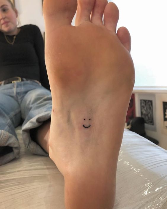 30 Tiny or Small Tattoo Ideas and Designs for Women