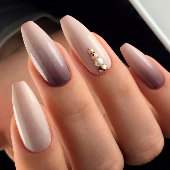 35 Elegant Mauve Color Nail Designs