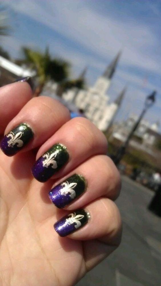 43 Fantastic Mardi Gras Nail Art Designs