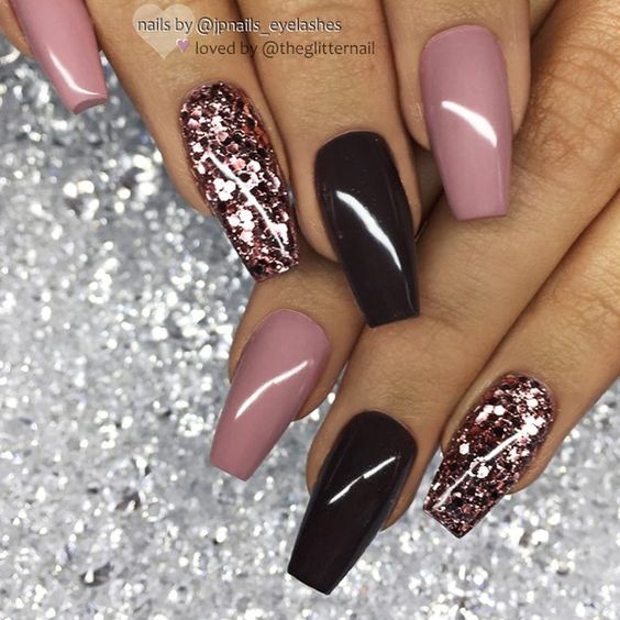 35 Elegant Mauve Color Nail Designs