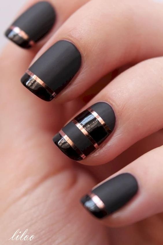 45 Trendy Metallic Nail Art Designs