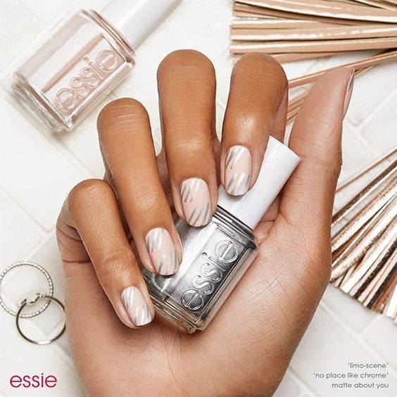 45 Trendy Metallic Nail Art Designs