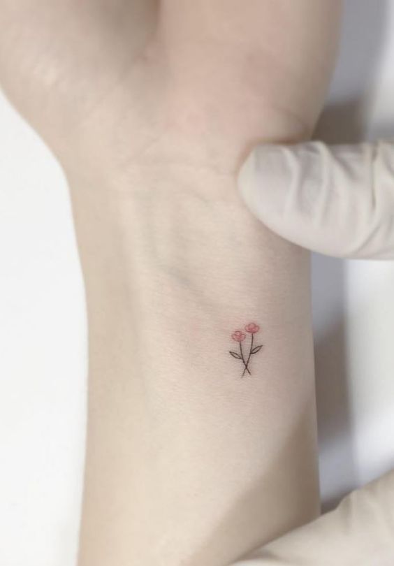 30 Tiny or Small Tattoo Ideas and Designs for Women