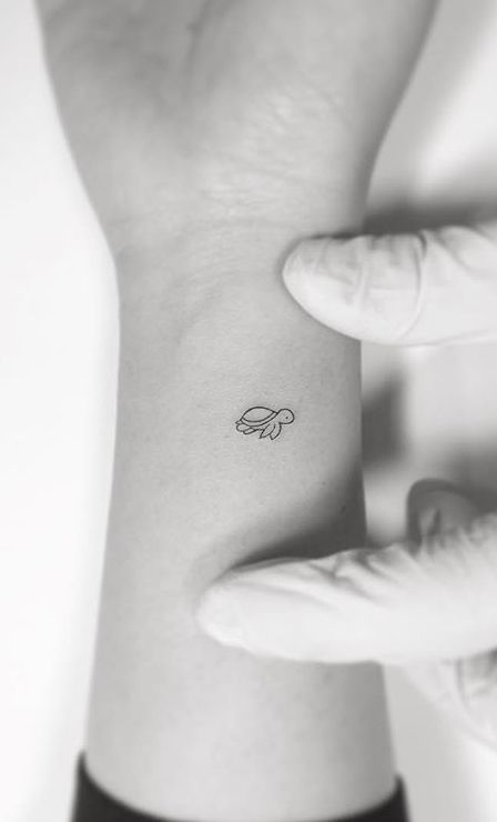 30 Tiny or Small Tattoo Ideas and Designs for Women