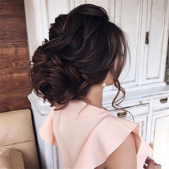 30 Trendy Messy Updos for Long Hair