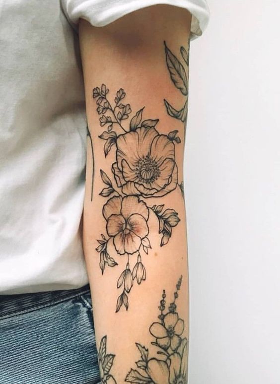 31 Gorgeous Flower Tattoos for Women