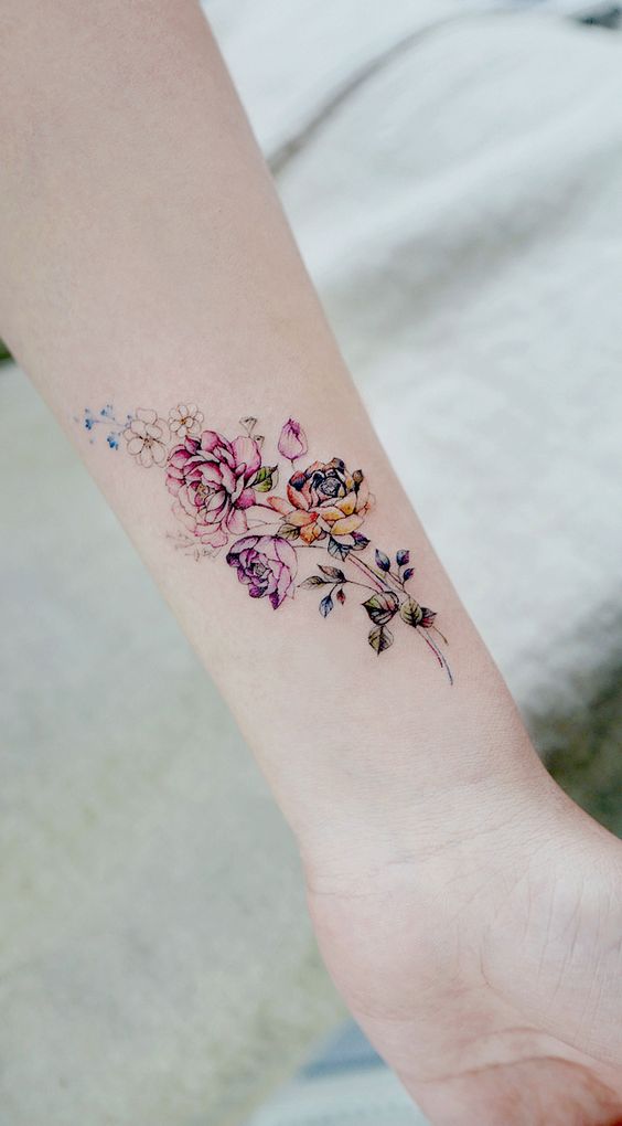 31 Gorgeous Flower Tattoos for Women