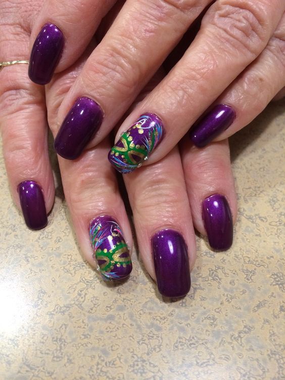 43 Fantastic Mardi Gras Nail Art Designs