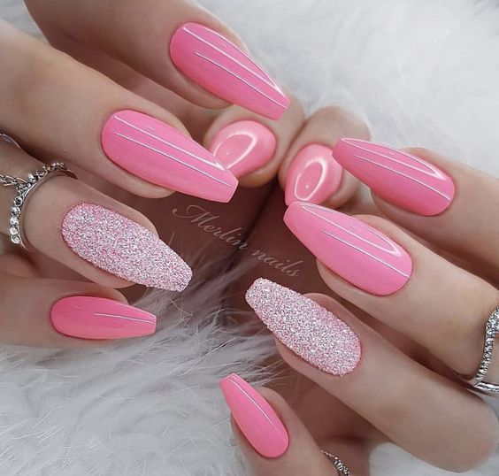 30 Stunning Pink Nails With Glitter Accent