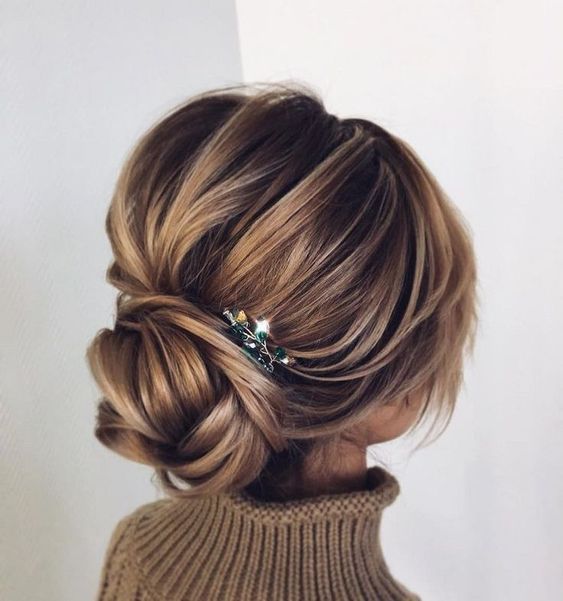 30 Trendy Messy Updos for Long Hair