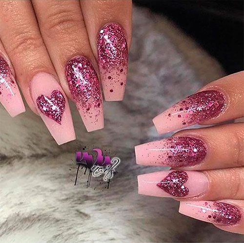 30 Stunning Pink Nails With Glitter Accent