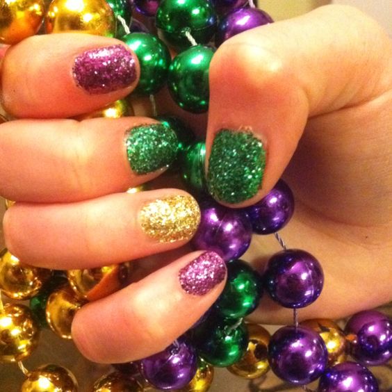 43 Fantastic Mardi Gras Nail Art Designs