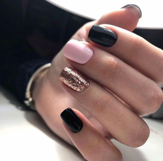 30 Stunning Pink Nails With Glitter Accent