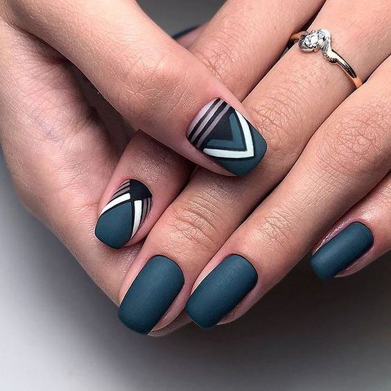 40 Stunning Geometric Nail Art Designs