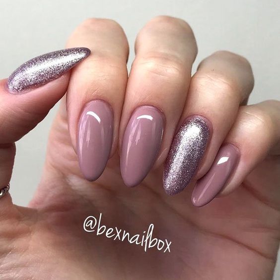 35 Elegant Mauve Color Nail Designs