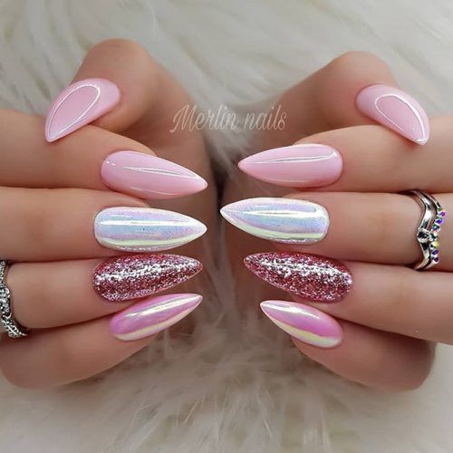 35 Stylish Glitter Almond Nail Designs