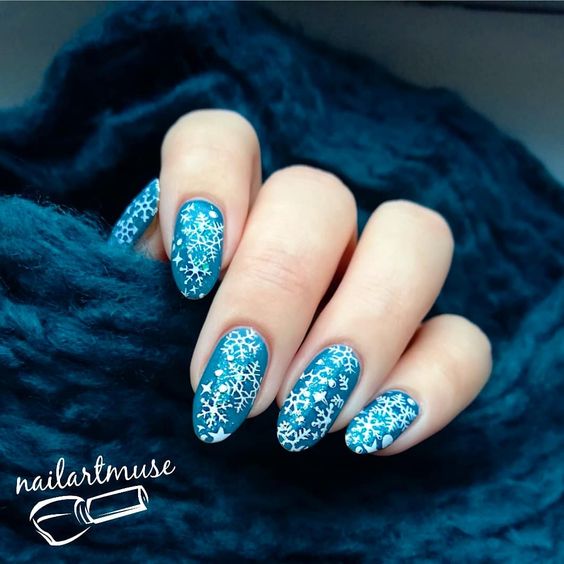 35 Pretty Snowflake Nail Designs Ideas