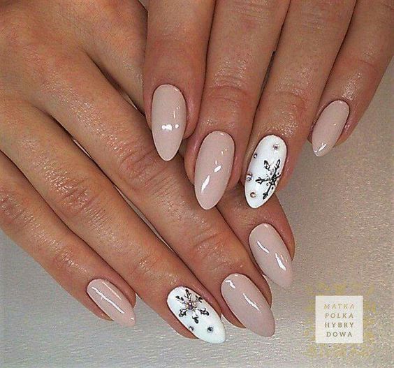 35 Pretty Snowflake Nail Designs Ideas