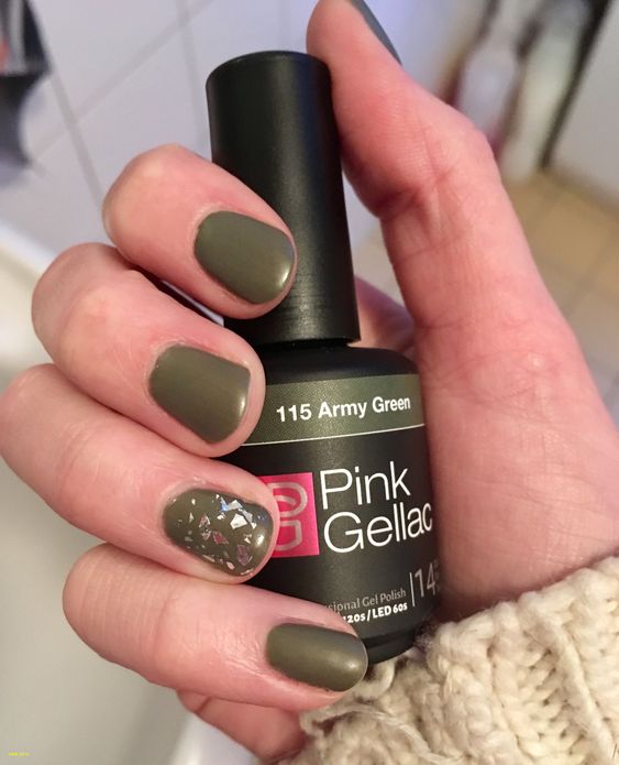 38 Trendy Army Green Nail Designs