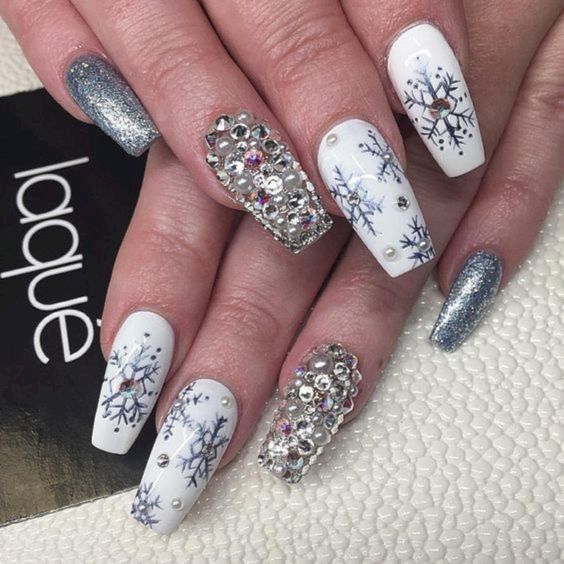 35 Pretty Snowflake Nail Designs Ideas