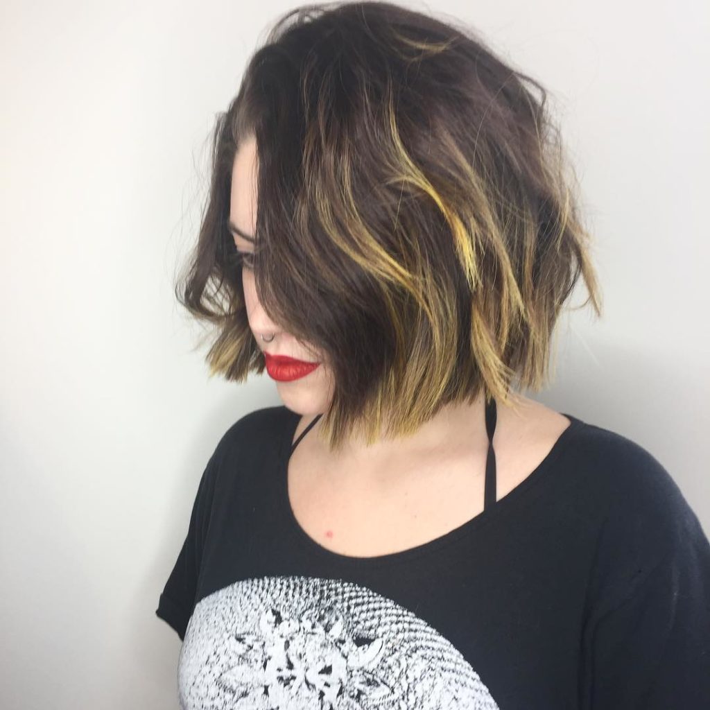 65 Attractive Wavy Bob Hairstyles in 2022