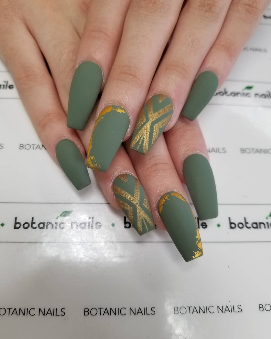 69 Outstanding Matte Coffin Nail Art Designs With Different Colours