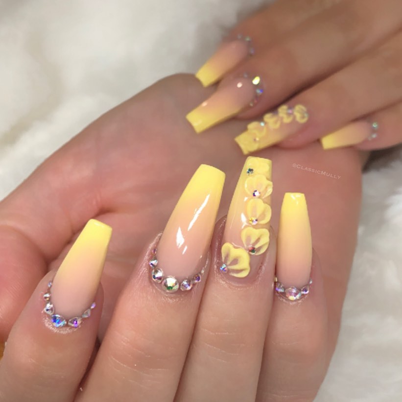 60 Elegant 3D Flower Nail Art Designs