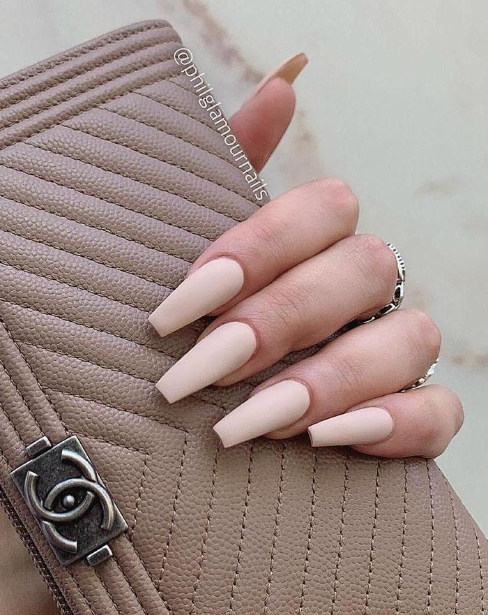 69 Outstanding Matte Coffin Nail Art Designs With Different Colours