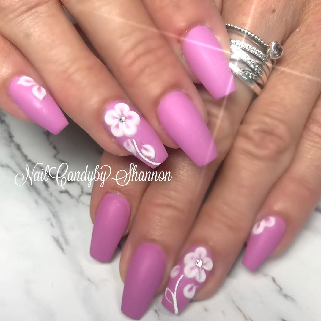 60 Elegant 3D Flower Nail Art Designs