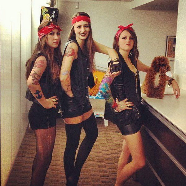 60+ Creative Girlfriend Group Halloween Costumes