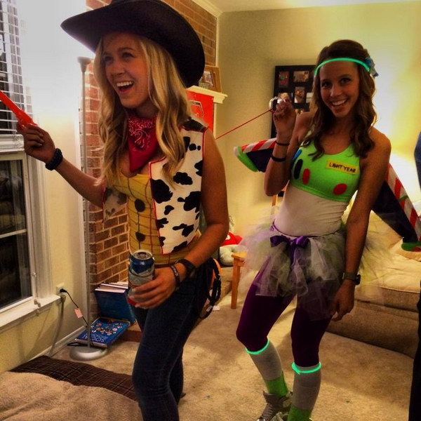 60+ Creative Girlfriend Group Halloween Costumes