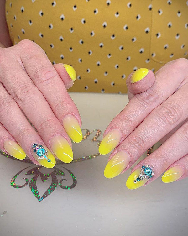 41 Pretty Yellow Nail Art Designs You Can't Miss