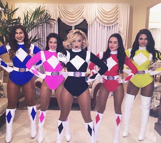 60+ Creative Girlfriend Group Halloween Costumes