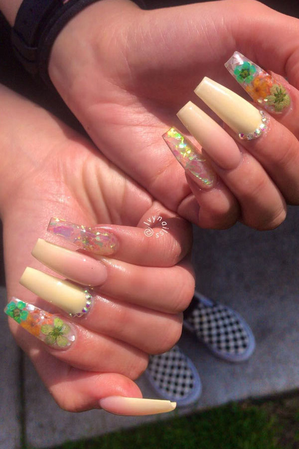 51 Dried Flower Nail Art Designs