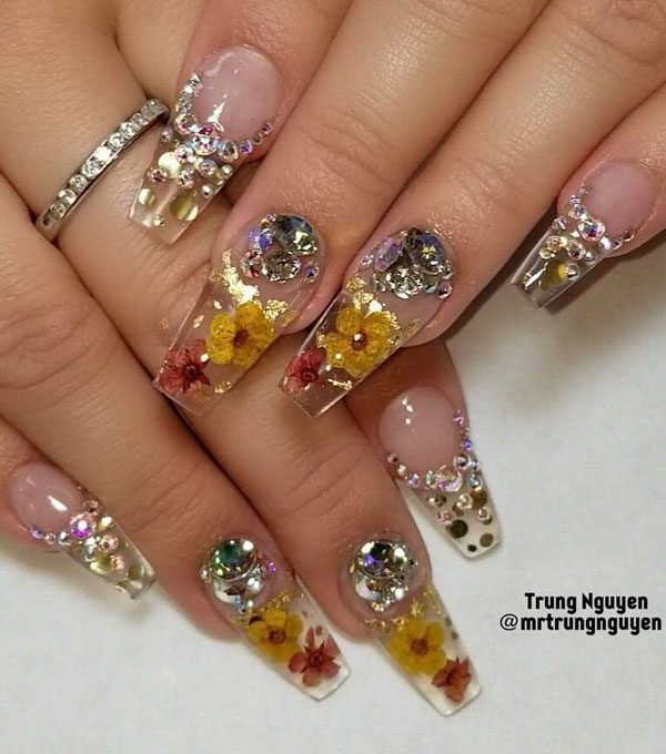 51 Dried Flower Nail Art Designs