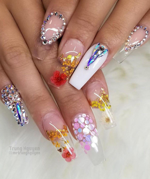 51 Dried Flower Nail Art Designs