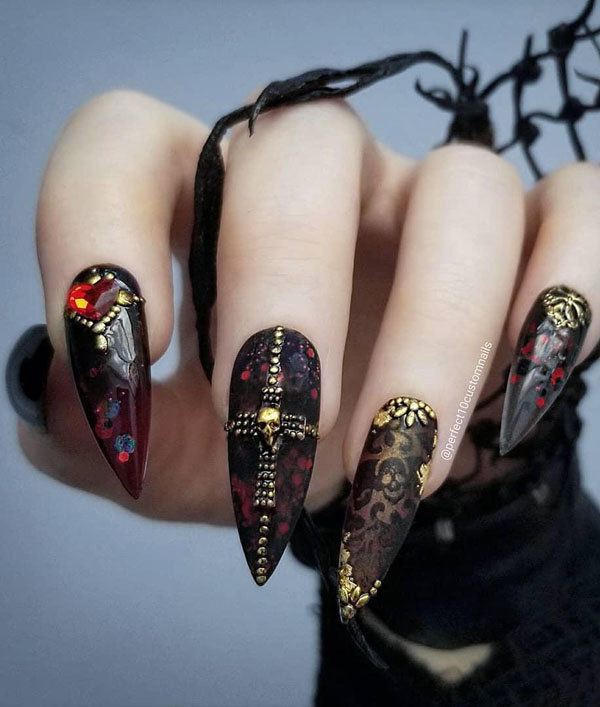 50 Stunning Halloween Nail Art Designs 2022