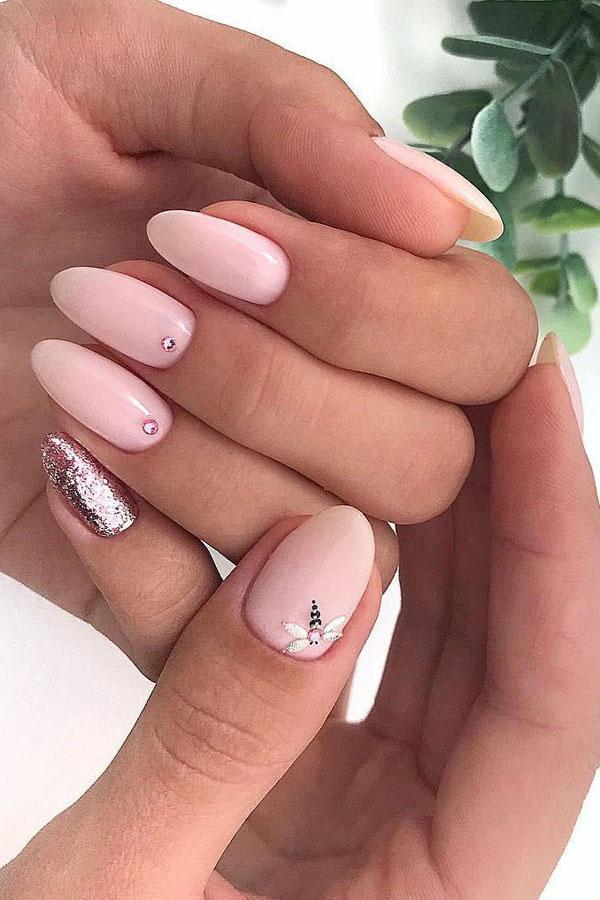 33 Outstanding Oval Nail Art Designs