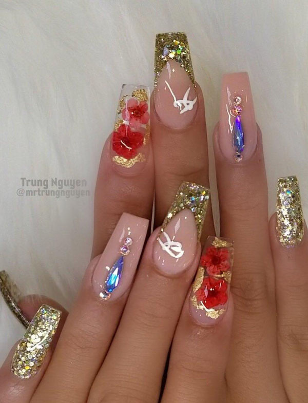 51 Dried Flower Nail Art Designs