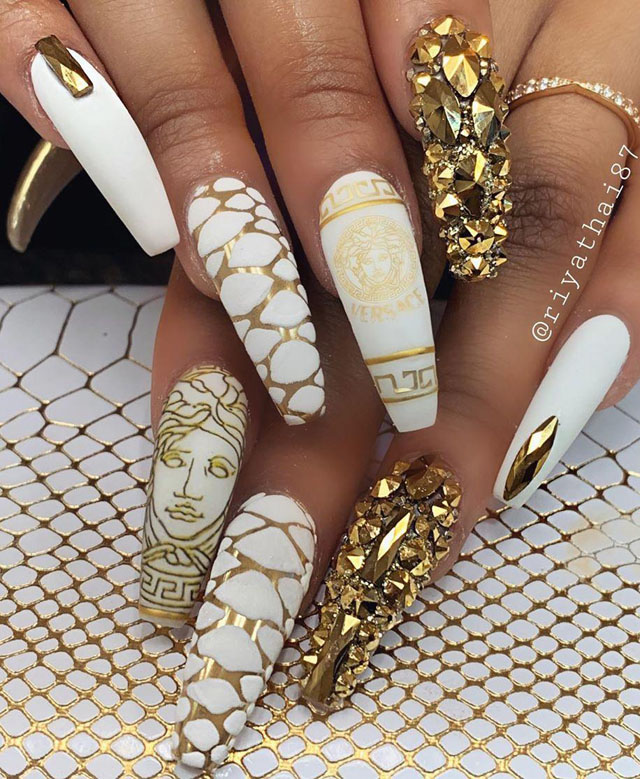 35 Classy Gold Nail Art Designs for Fall