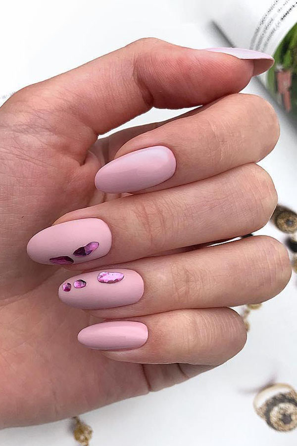 33 Outstanding Oval Nail Art Designs