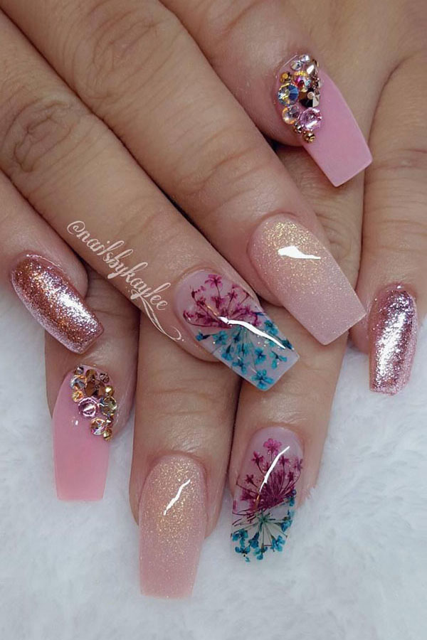 51 Dried Flower Nail Art Designs